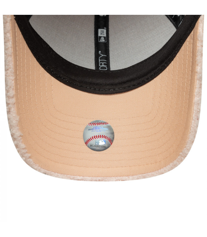 Gorra 9Forty MLB  New York Yankees Borg Pastel Pink