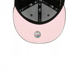 Gorra 9Fifty MLB San Diego Padres Black and Pink Patch Negro