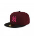 Gorra 59Fifty MLB New York Yankees Dark Properties Morado